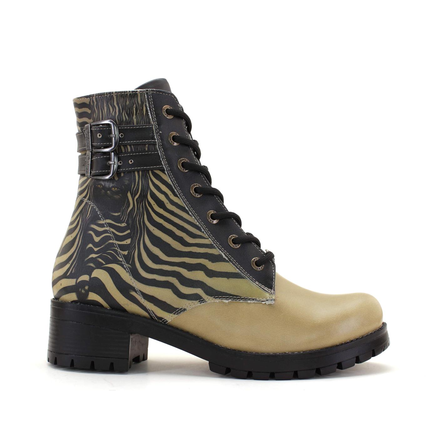 Short Boots Outlet - No Exchange or Return 38 EU - 7.5 US