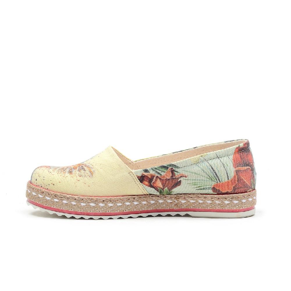 Sneaker Shoes Outlet - No Exchange or Return 35 EU - 5 US