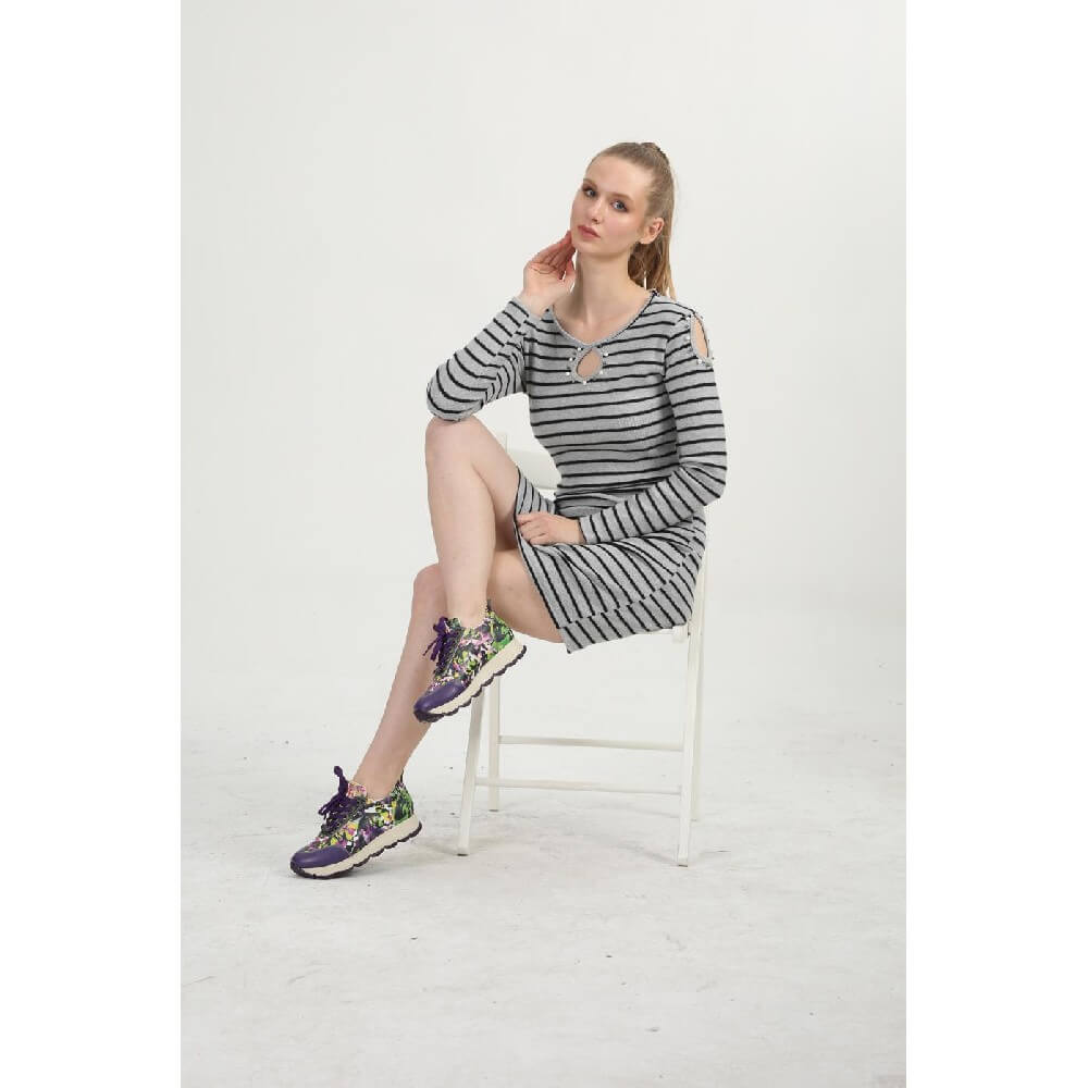 Sneaker Shoes Outlet - No Exchange or Return 40 EU - 9.5 US