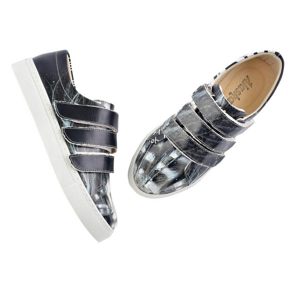 Sneaker Shoes Outlet - No Exchange or Return  39 EU - 8.5 US