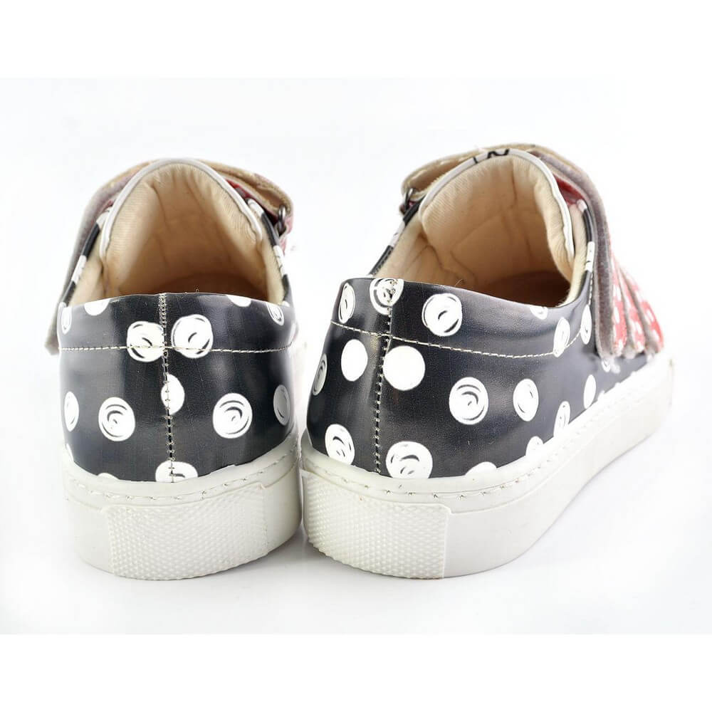 Sneaker Shoes Outlet - No Exchange or Return  39 EU - 8.5 US