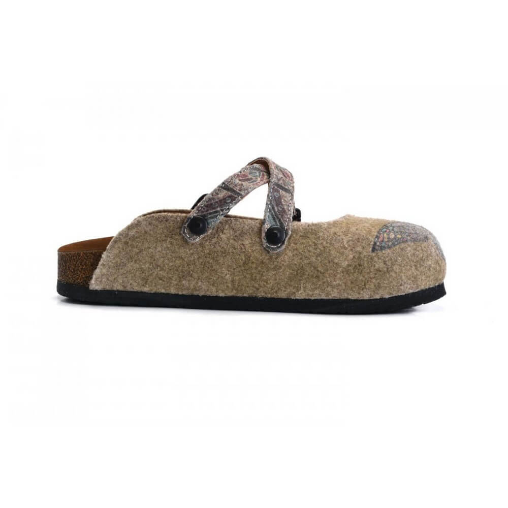Clogs Outlet - No Exchange or Return  37 EU - 6.5 US