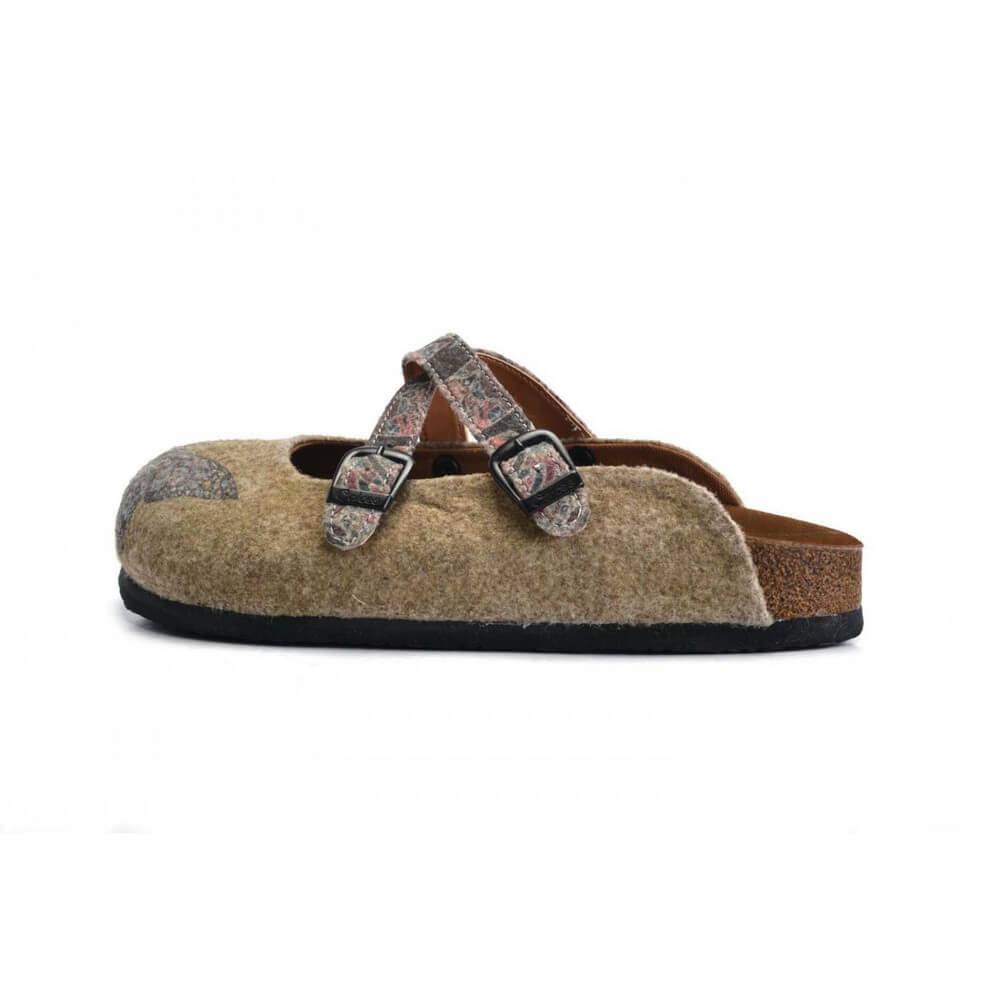 Clogs Outlet - No Exchange or Return  37 EU - 6.5 US