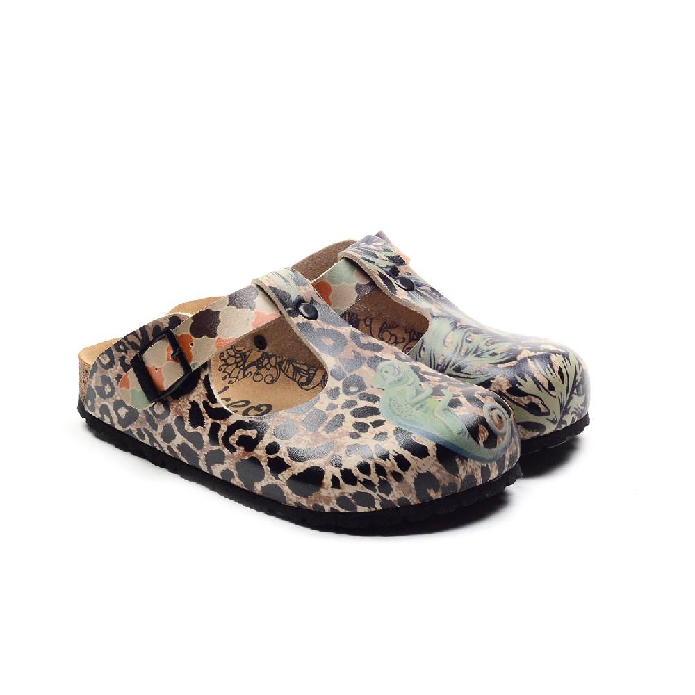 Clogs Outlet - No Exchange or Return  40 EU - 9.5 US