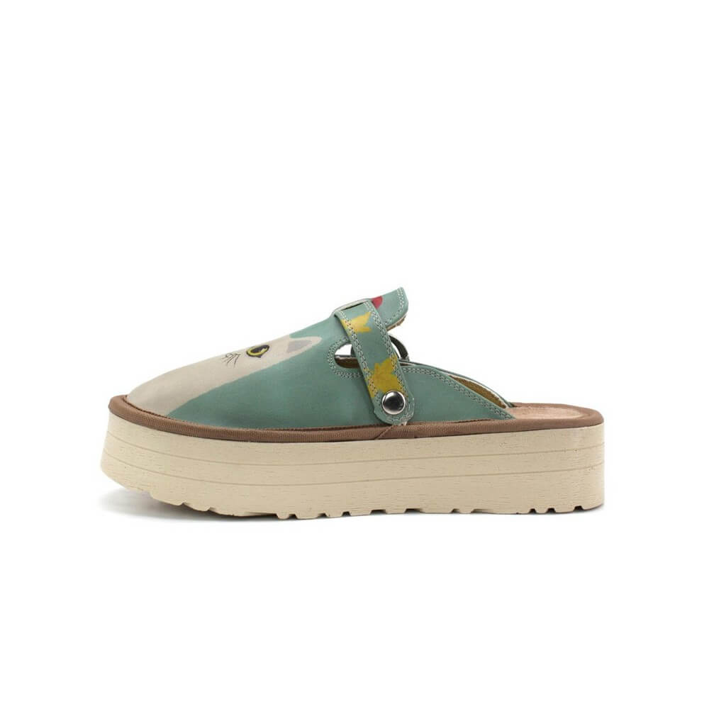 Slipper Outlet - No Exchange or Return  39 EU - 8.5 US