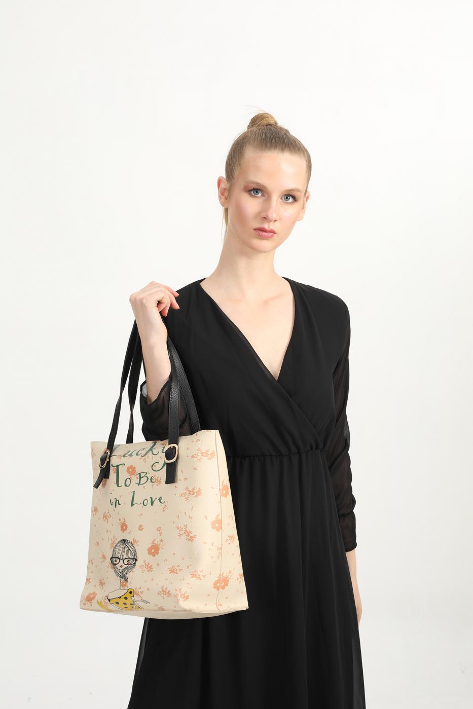 Hand Bags Outlet - No Exchange or Return