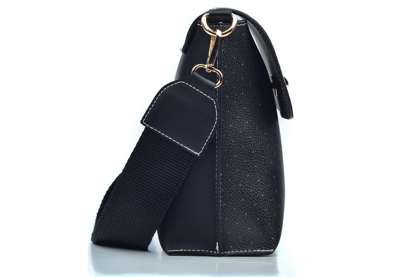 Hand Bags Outlet - No Exchange or Return