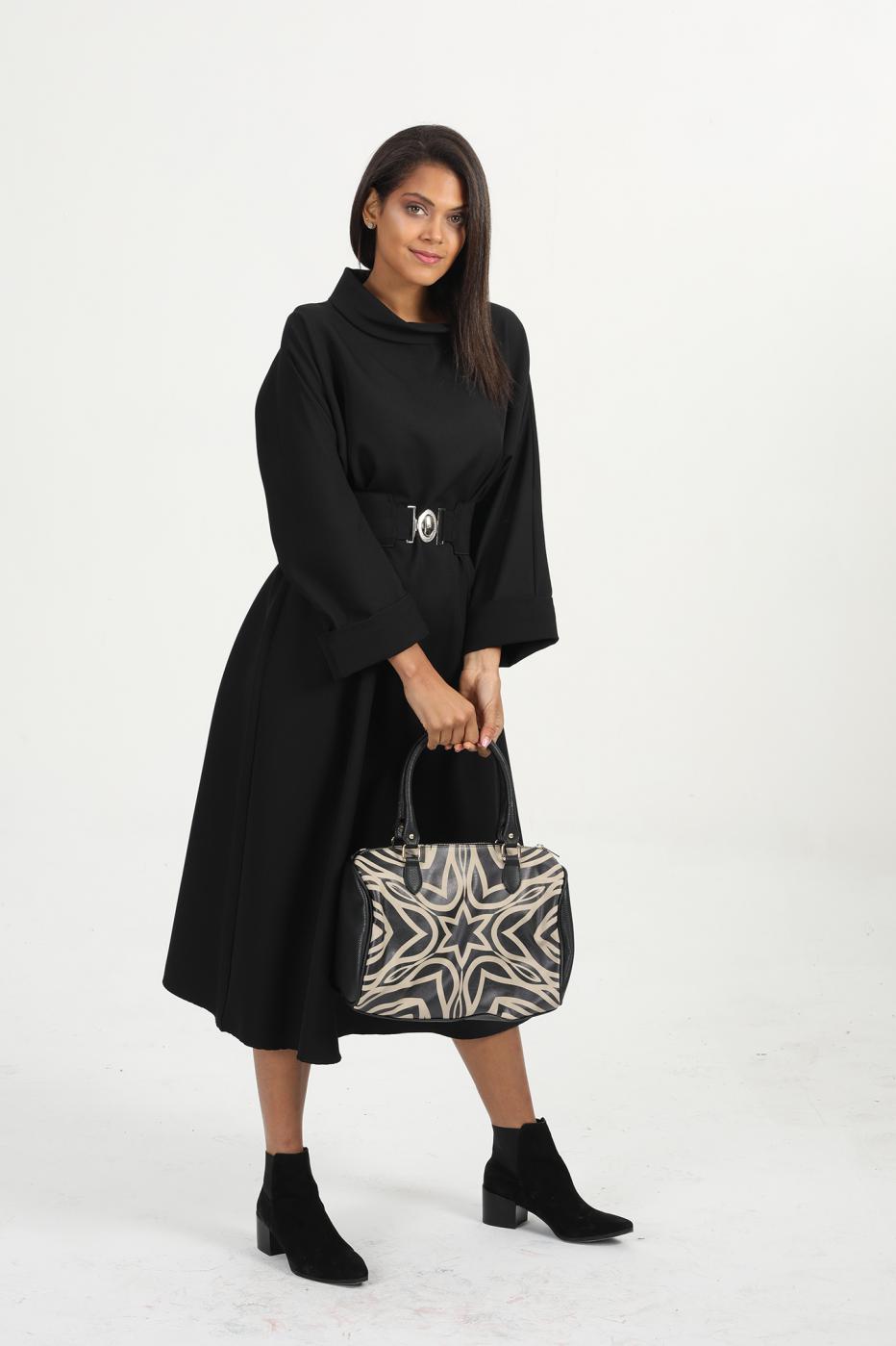 Hand Bags Outlet - No Exchange or Return