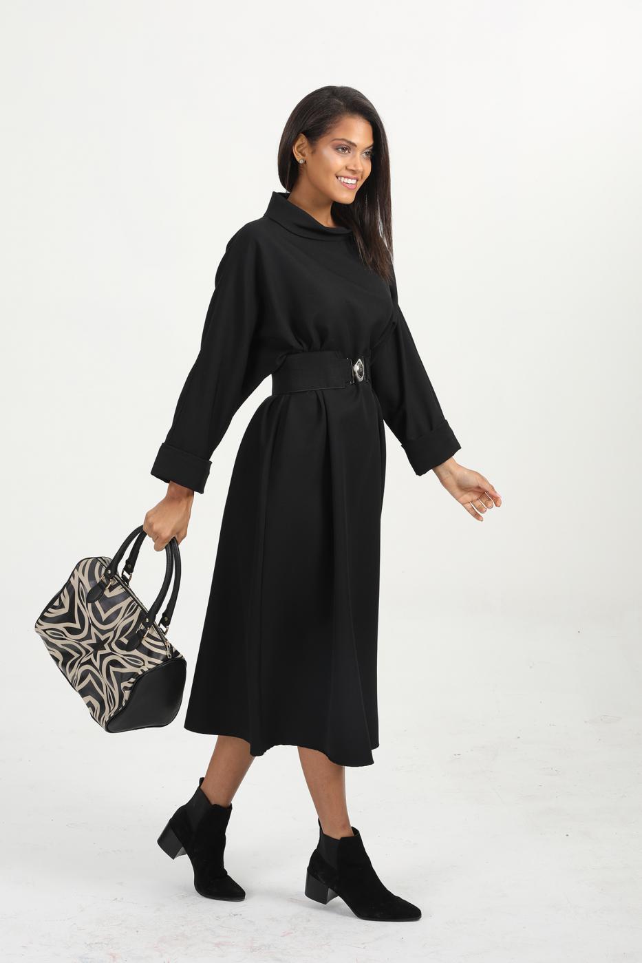 Hand Bags Outlet - No Exchange or Return