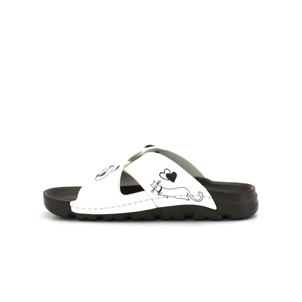 Sandal Outlet - No Exchange or Return  40 EU - 9.5 US