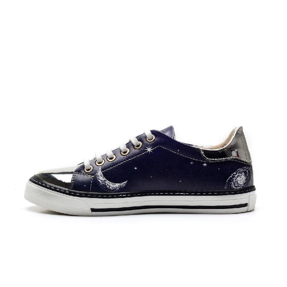 Sneaker Shoes Outlet - No Exchange or Return  35 EU - 5 US