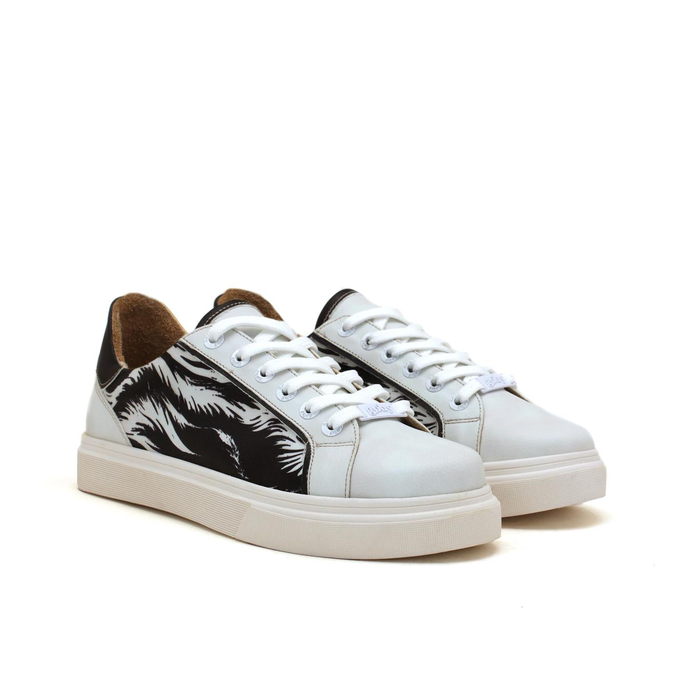 Sneaker Shoes Outlet - No Exchange or Return  40 EU - 9.5 US