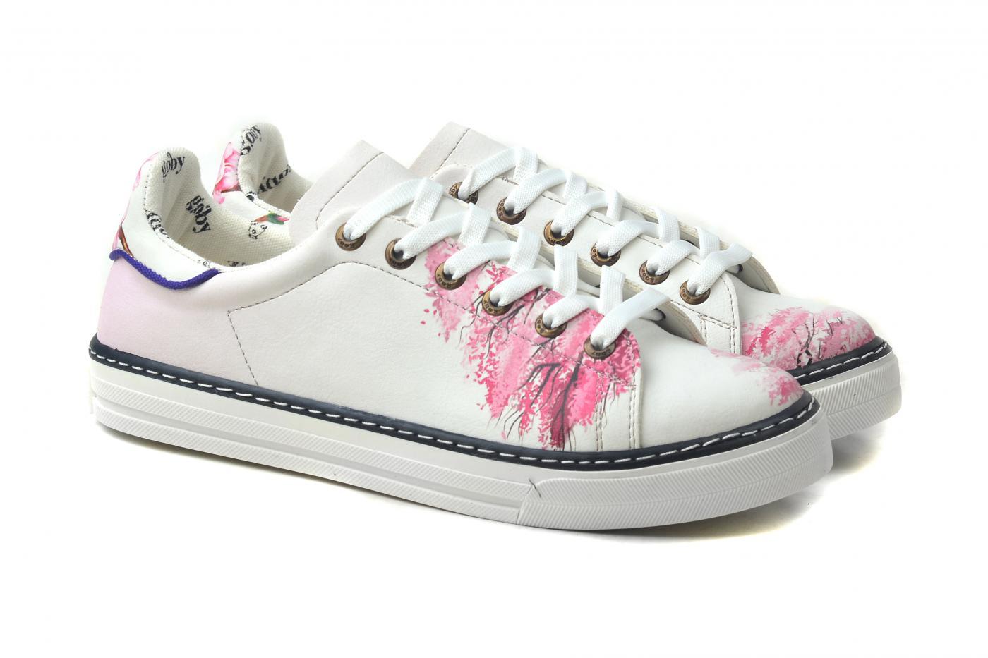 Sneaker Shoes Outlet - No Exchange or Return  42 EU - 11 US