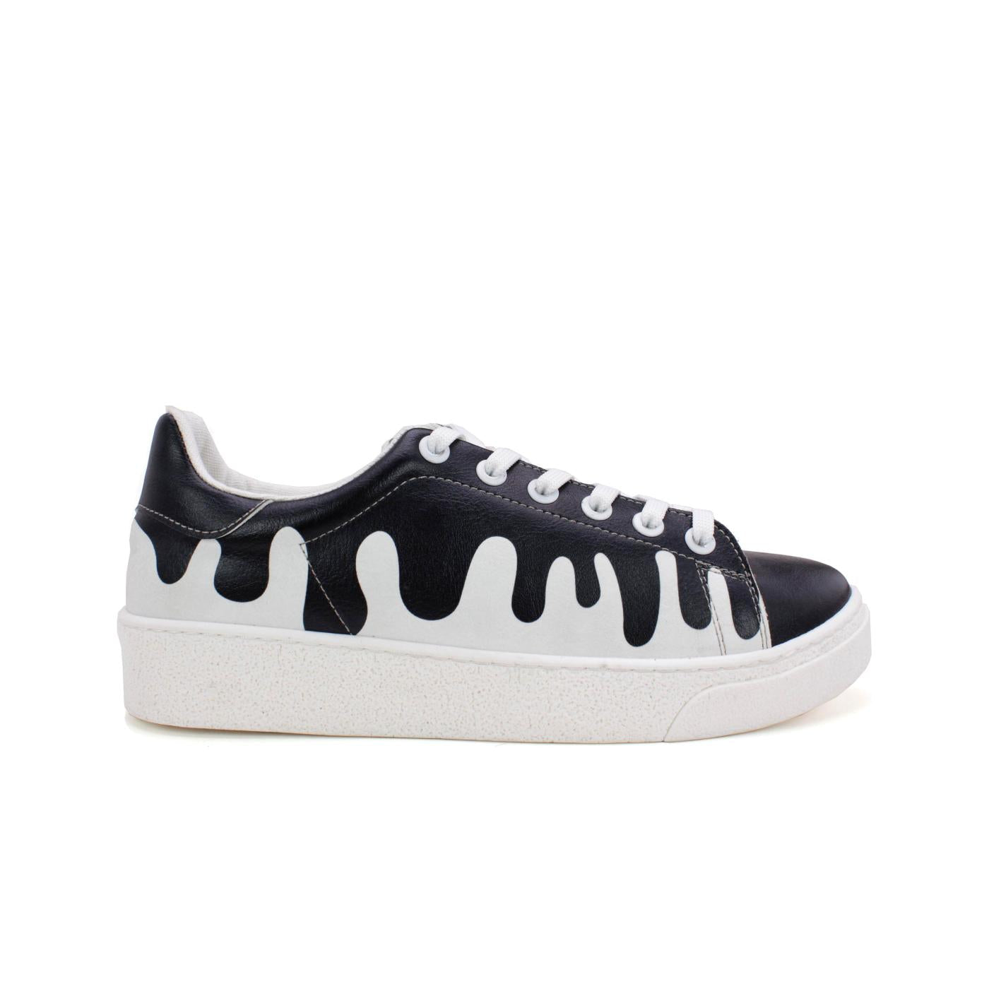 Sneaker Shoes Outlet - No Exchange or Return  41 EU - 10 US