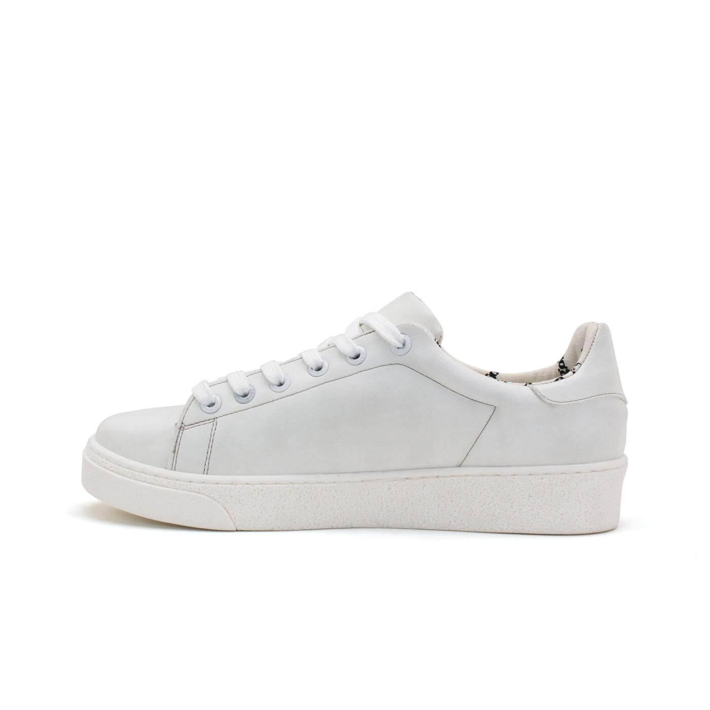 Sneaker Shoes Outlet - No Exchange or Return  37 EU - 6.5 US