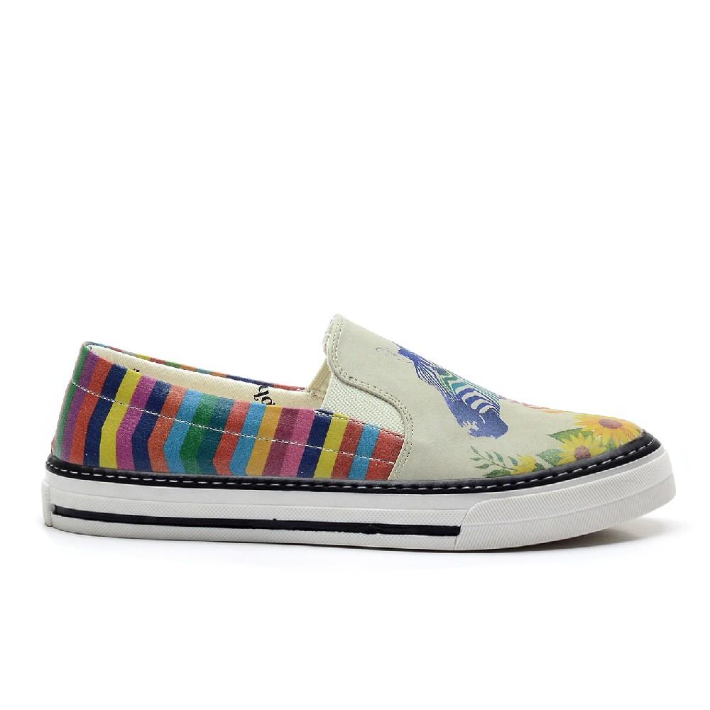 Sneaker Shoes Outlet - No Exchange or Return  36 EU - 5.5 US