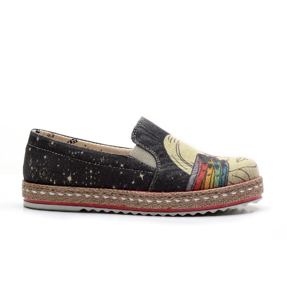 Sneaker Shoes Outlet - No Exchange or Return  40 EU - 9.5 US