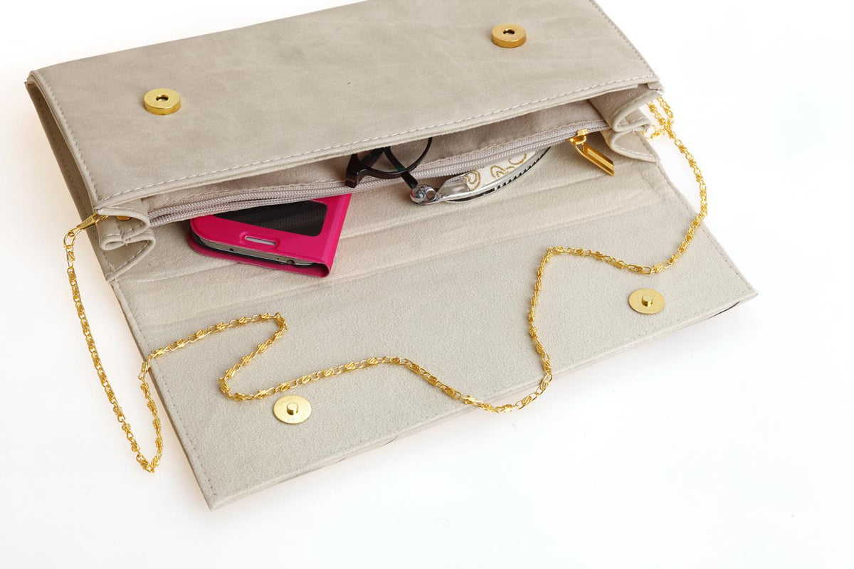 Hand Bags Outlet - No Exchange or Return