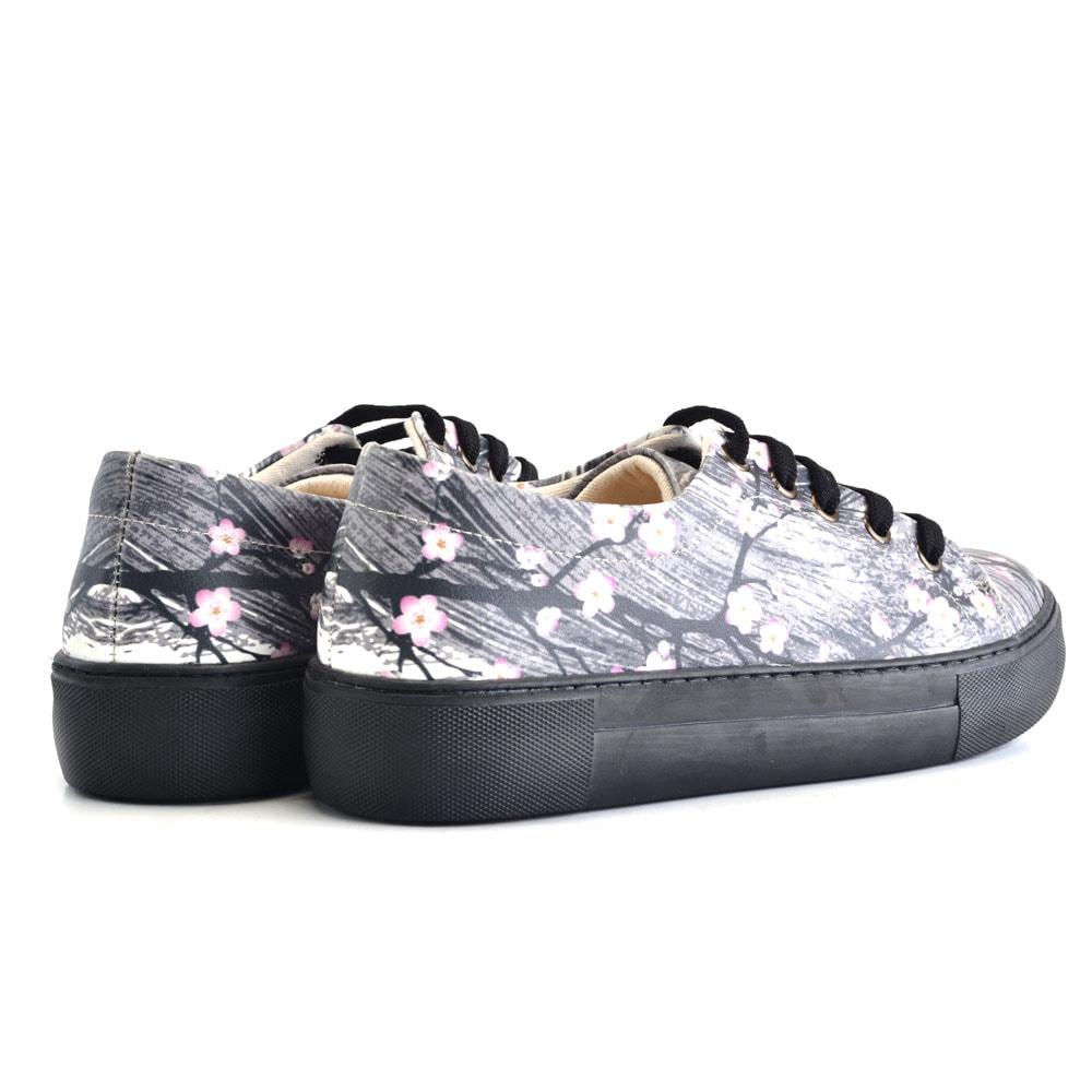 Sneaker Shoes Outlet - No Exchange or Return  41 EU - 10 US