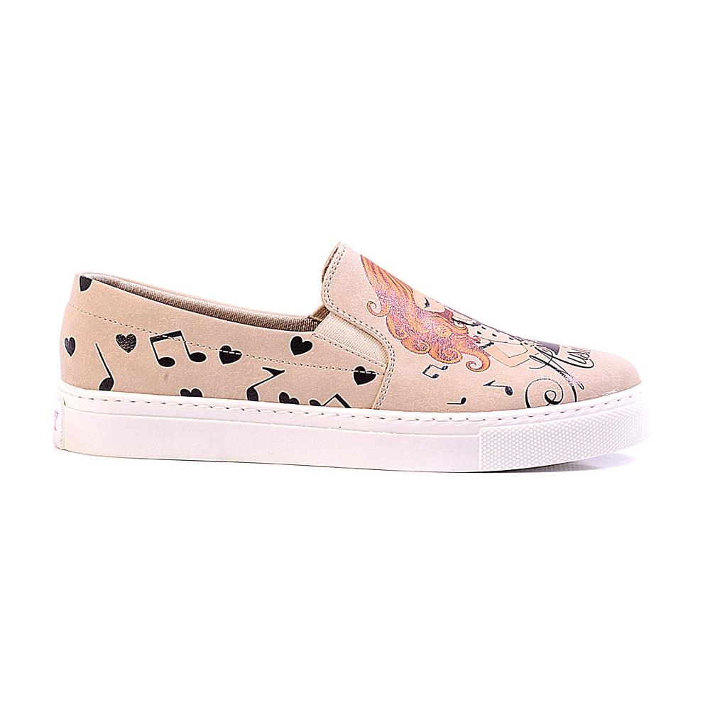 Sneaker Shoes Outlet - No Exchange or Return  35 EU - 5 US