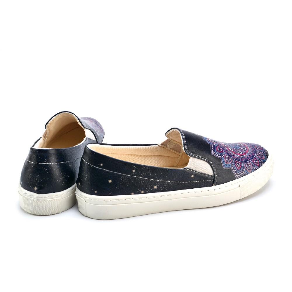Sneaker Shoes Outlet - No Exchange or Return  38 EU - 7.5 US