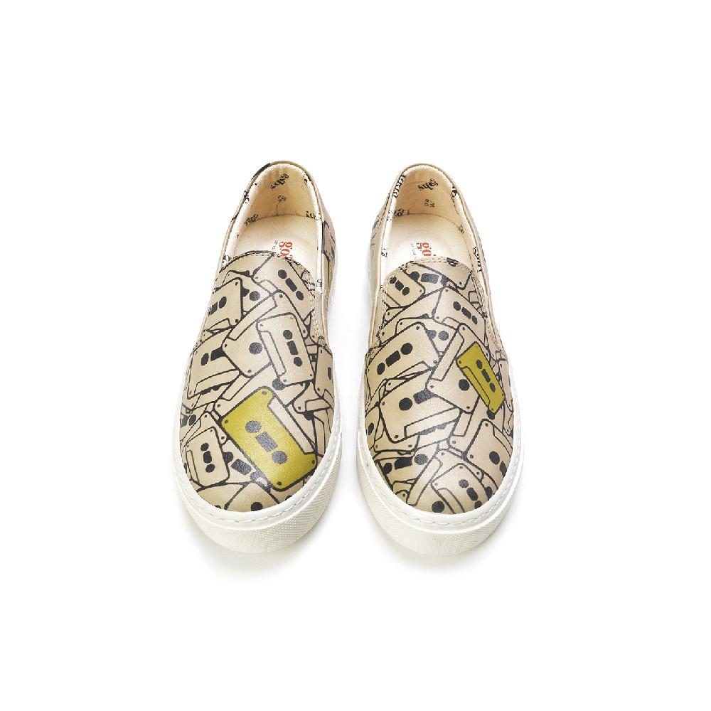 Sneaker Shoes Outlet - No Exchange or Return  39 EU - 8.5 US