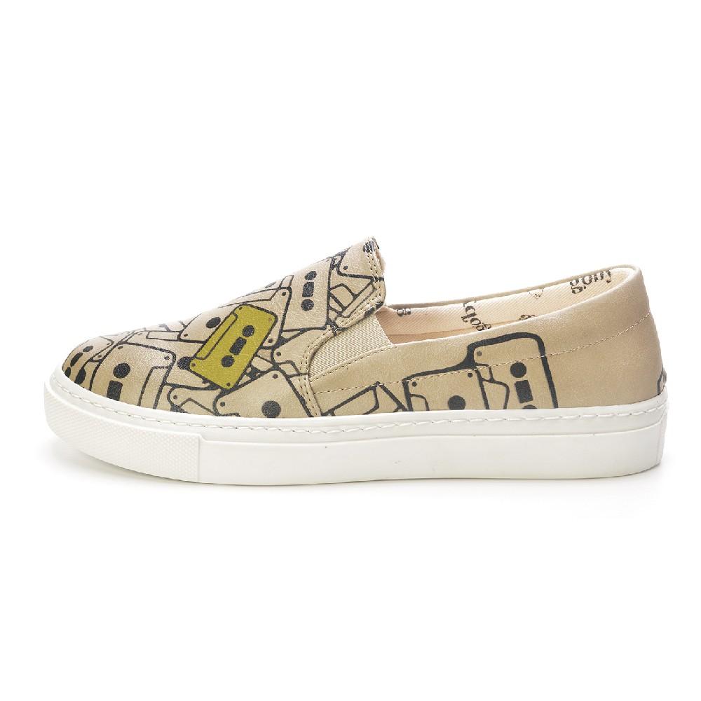 Sneaker Shoes Outlet - No Exchange or Return  39 EU - 8.5 US