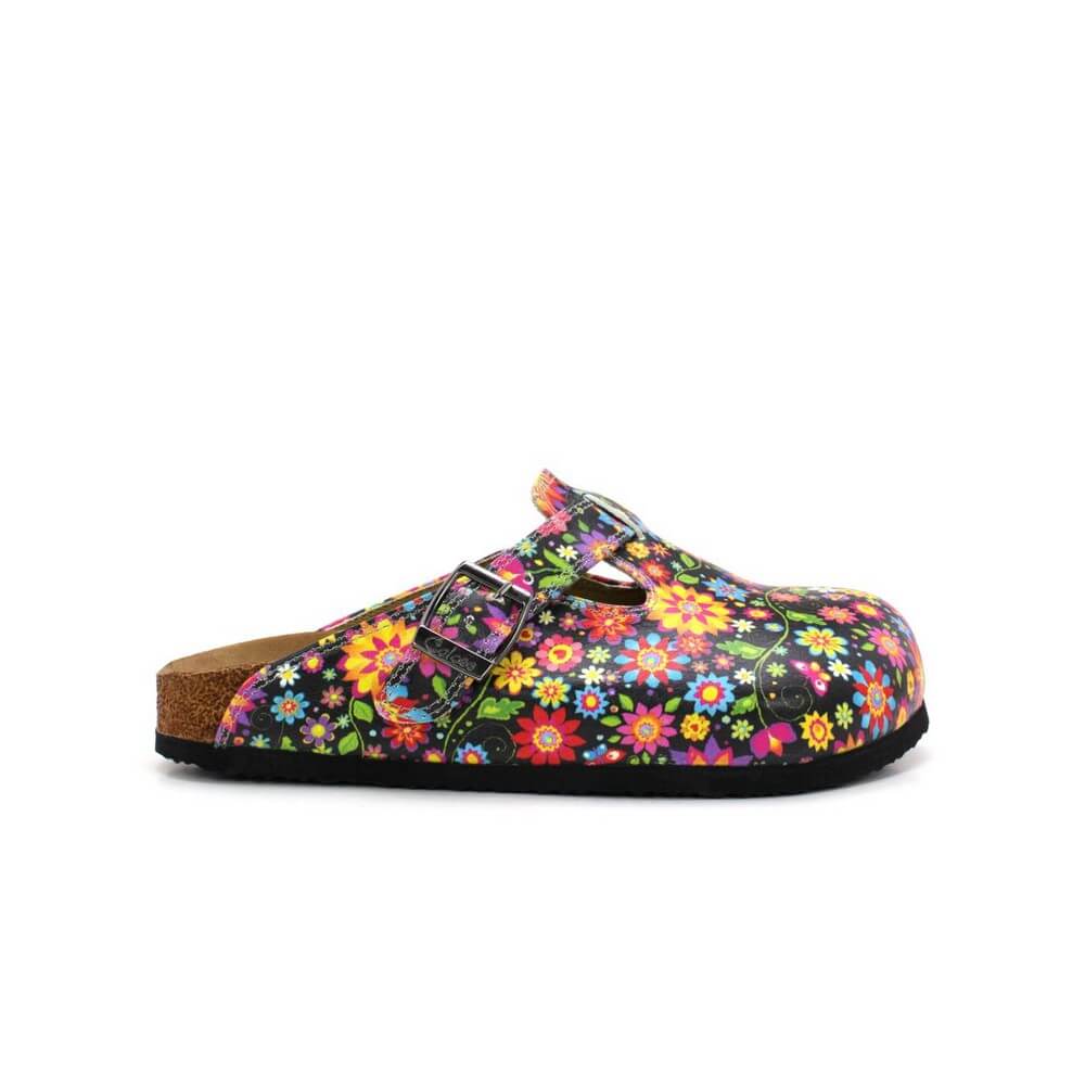 Clogs Outlet - No Exchange or Return  35 EU - 5 US