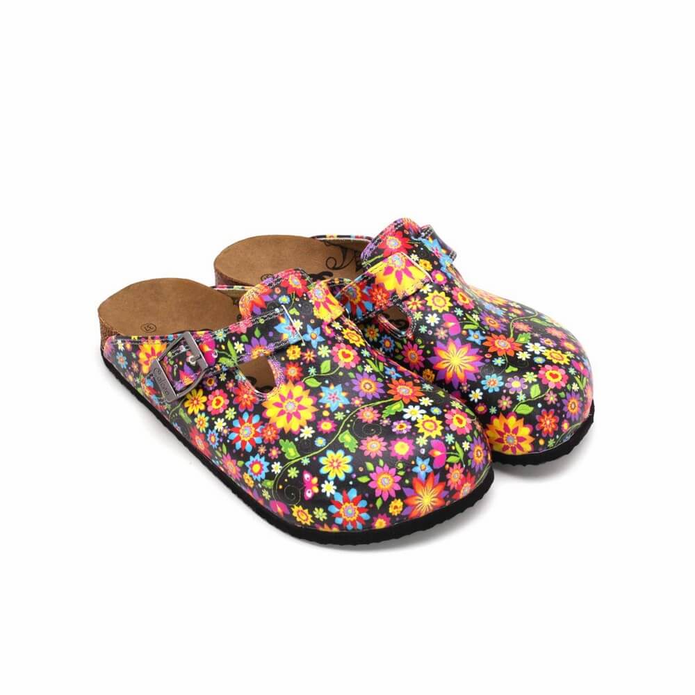 Clogs Outlet - No Exchange or Return  36 EU - 5.5 US