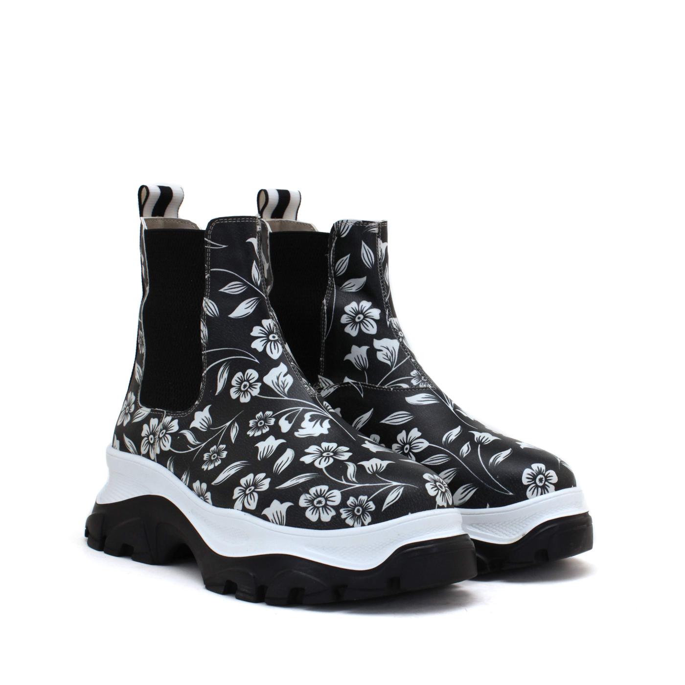 Sneaker Boots Outlet - No Exchange or Return  40 EU - 9.5 US