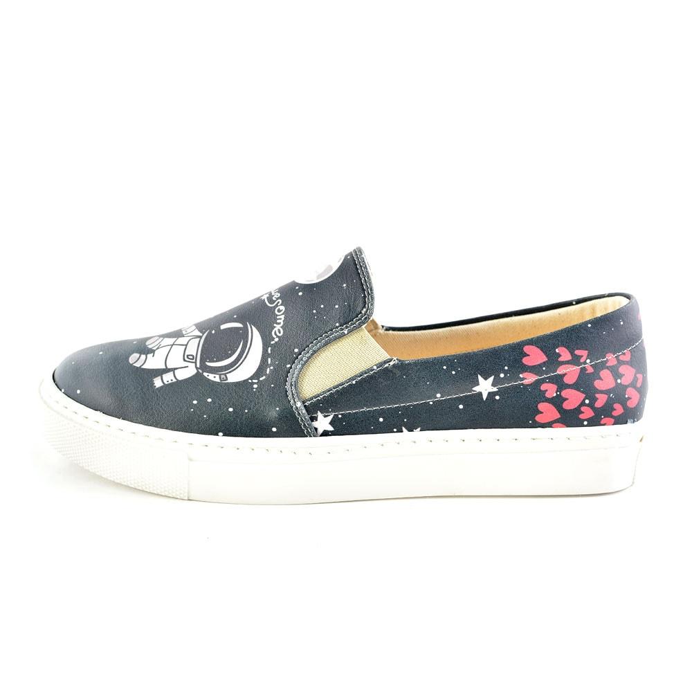 Sneaker Shoes Outlet - No Exchange or Return  41 EU - 10 US