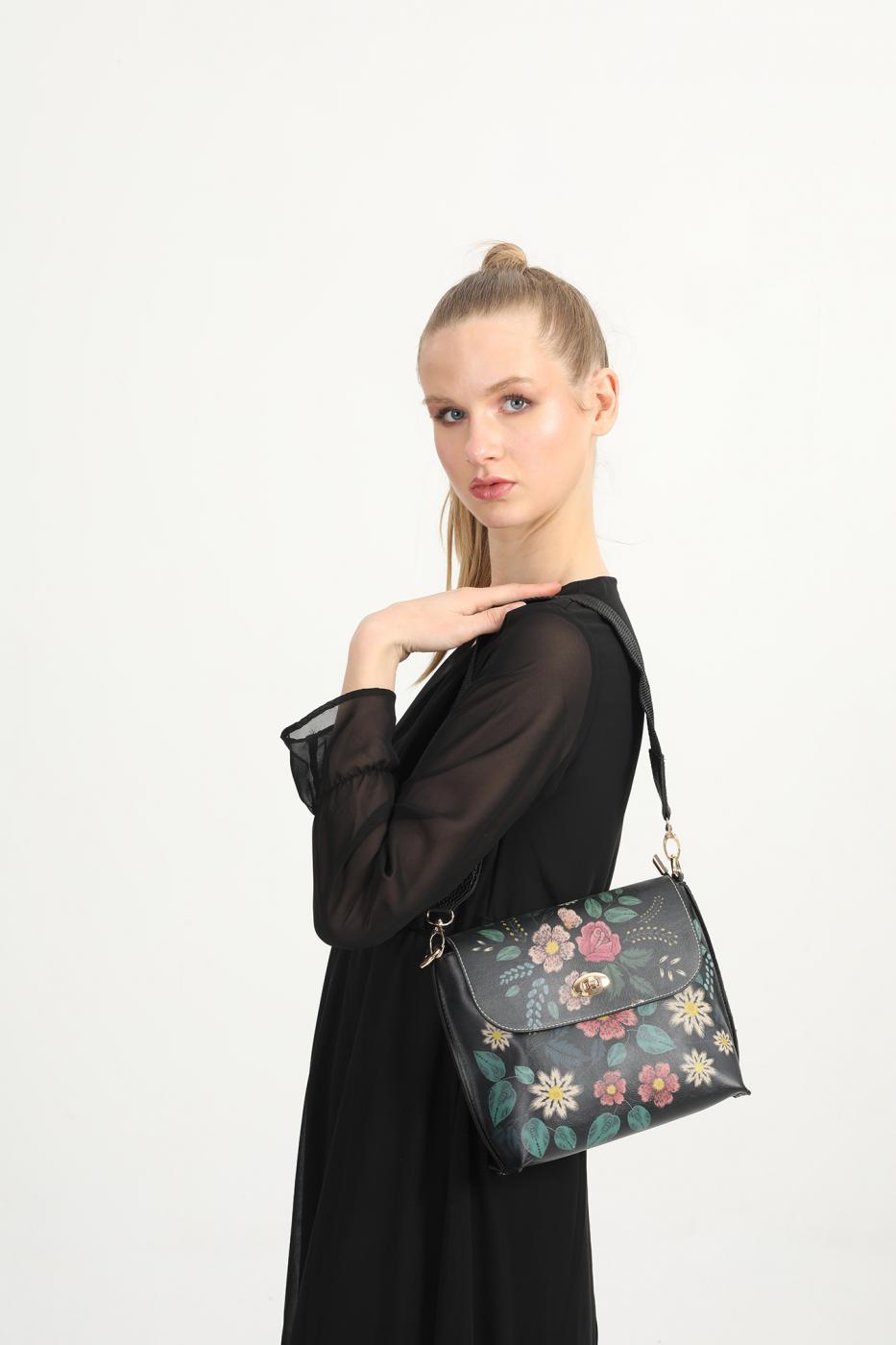 Embroidered Flowers Hand Bags CAN507